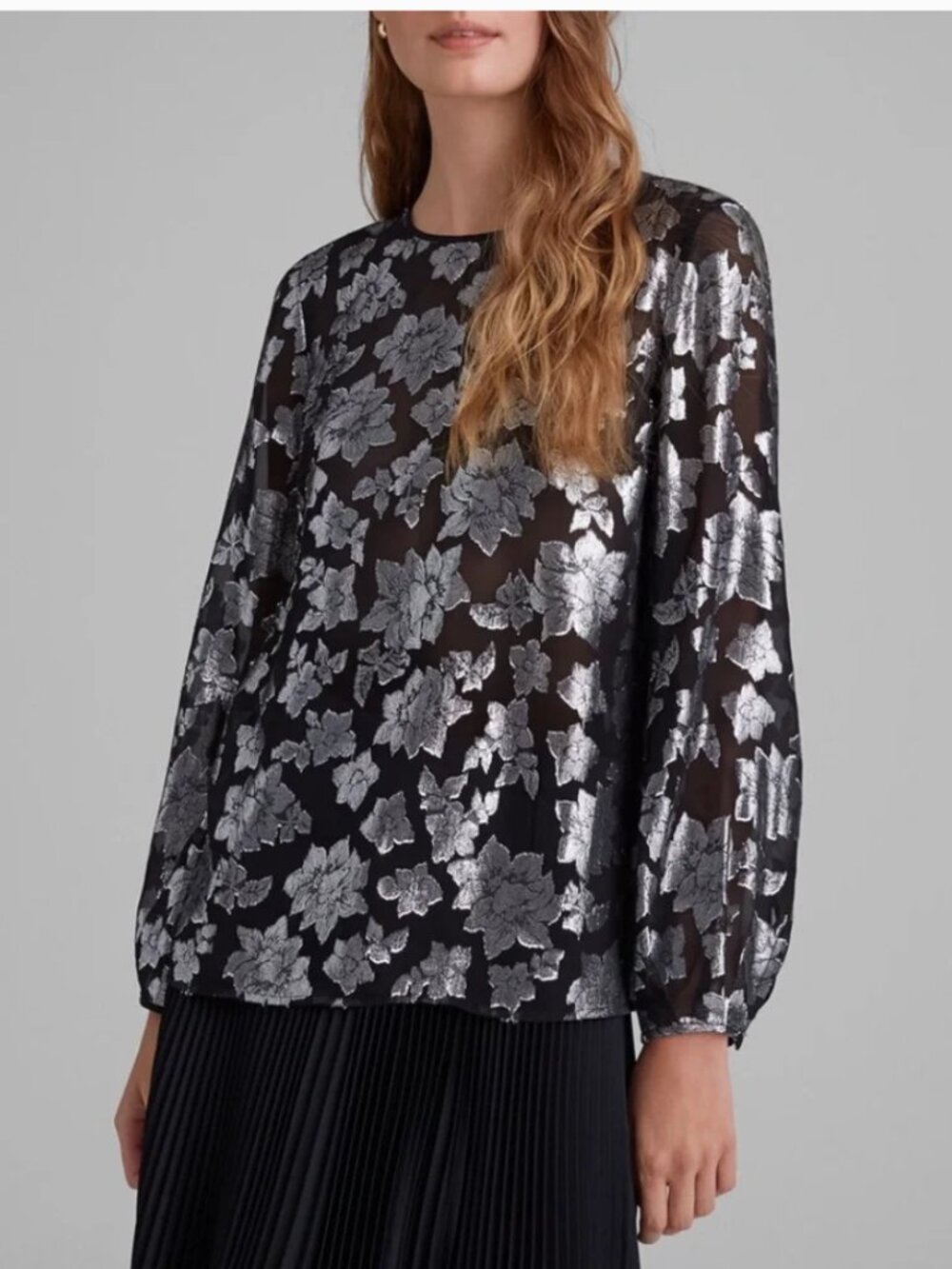 Club Monaco Silk Metallic Black Silver Floral Blouse, Size small